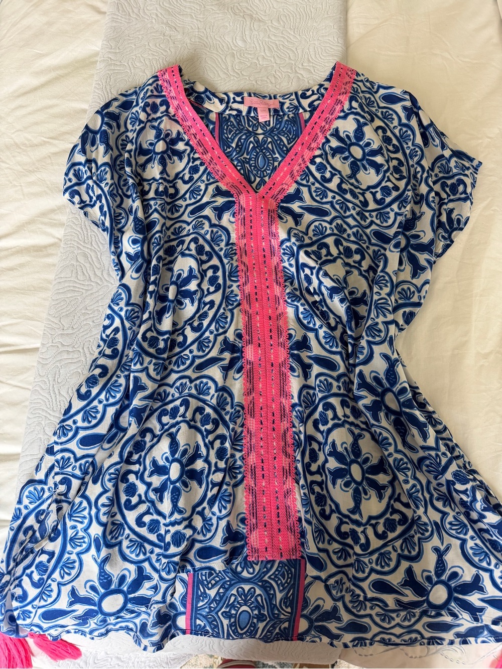 Lilly Pulitzer Women's Blue & Pink Printed V-Neck Tunic Top